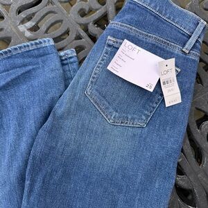 LOFT Women's girlfriend jeans